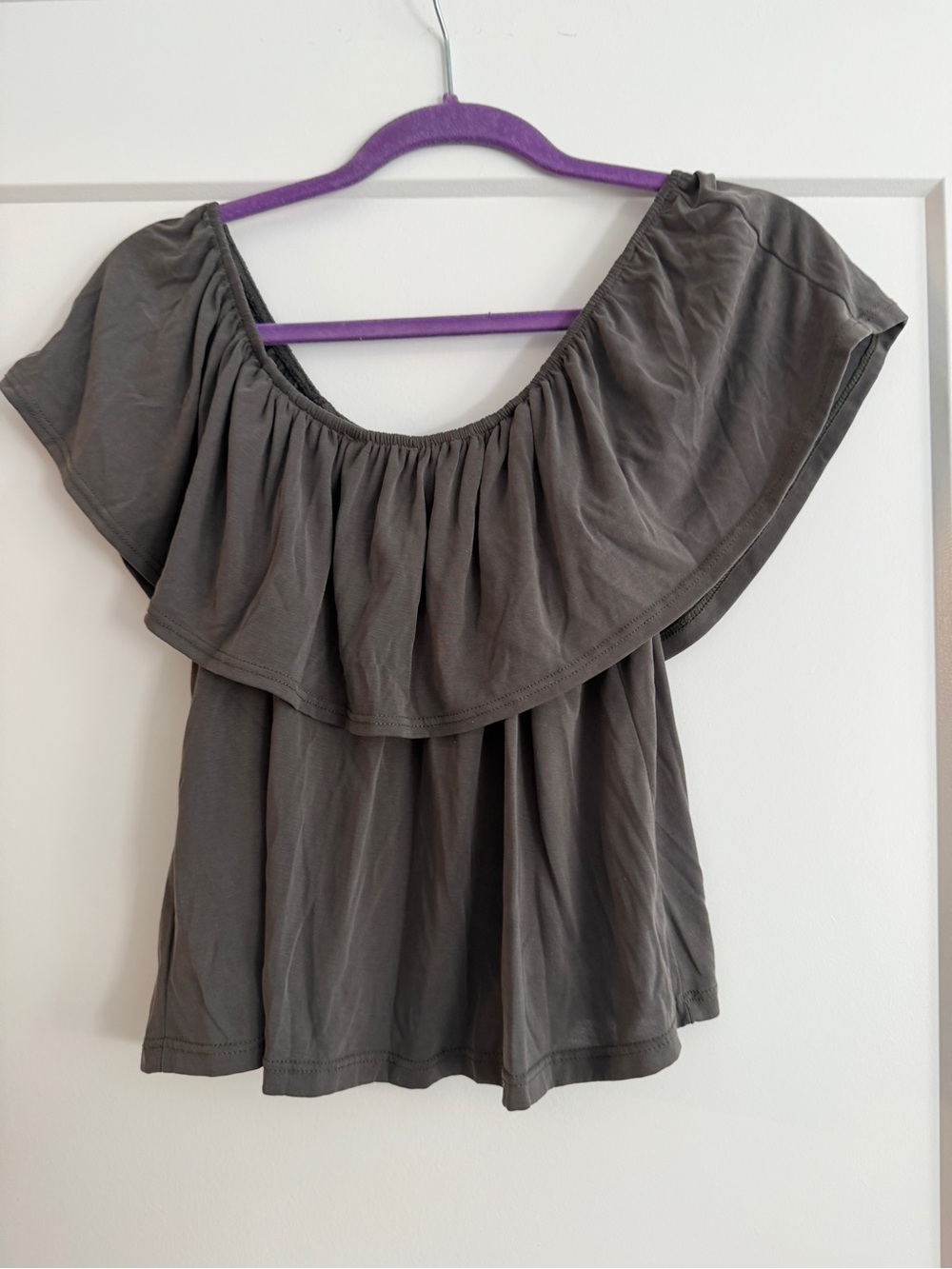 Off-Shoulder Ruffle Women's Top - Gray